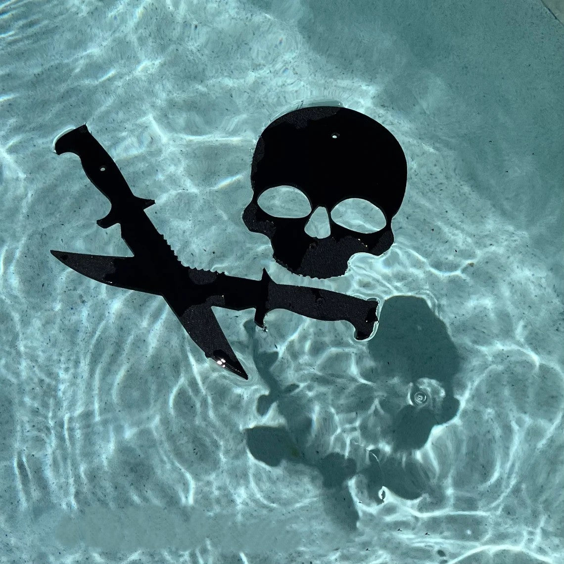 Skull and cross knives