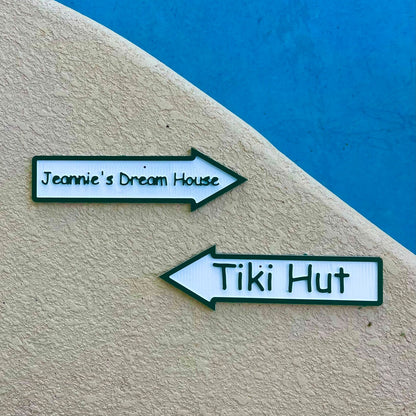 Traveler Arrow Sign
